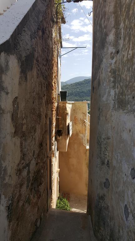 Torrione San Lorenzo I Terracina Kültér fotó