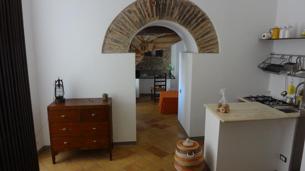 Torrione San Lorenzo I Terracina Kültér fotó