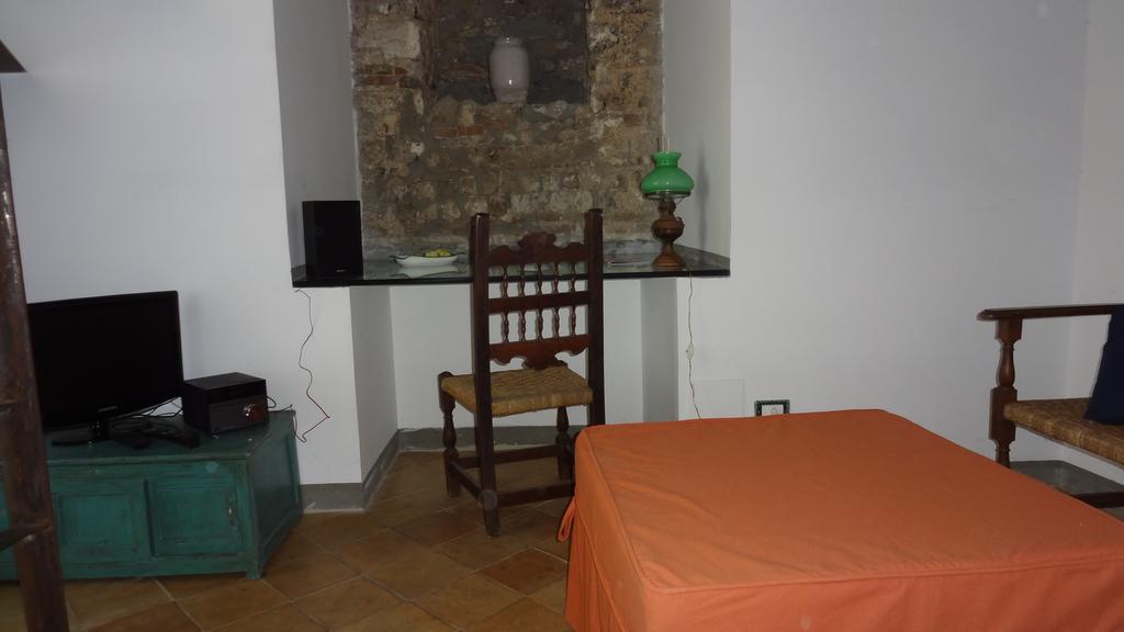 Torrione San Lorenzo I Terracina Kültér fotó